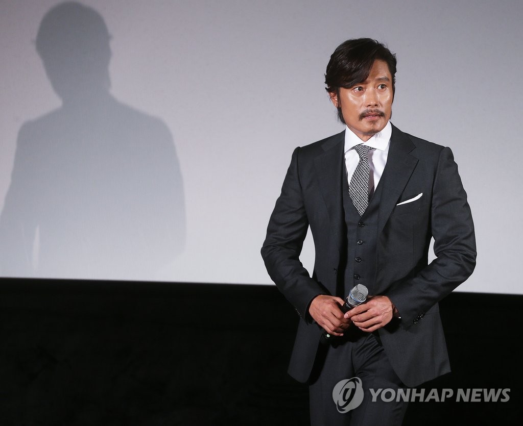 �t��������