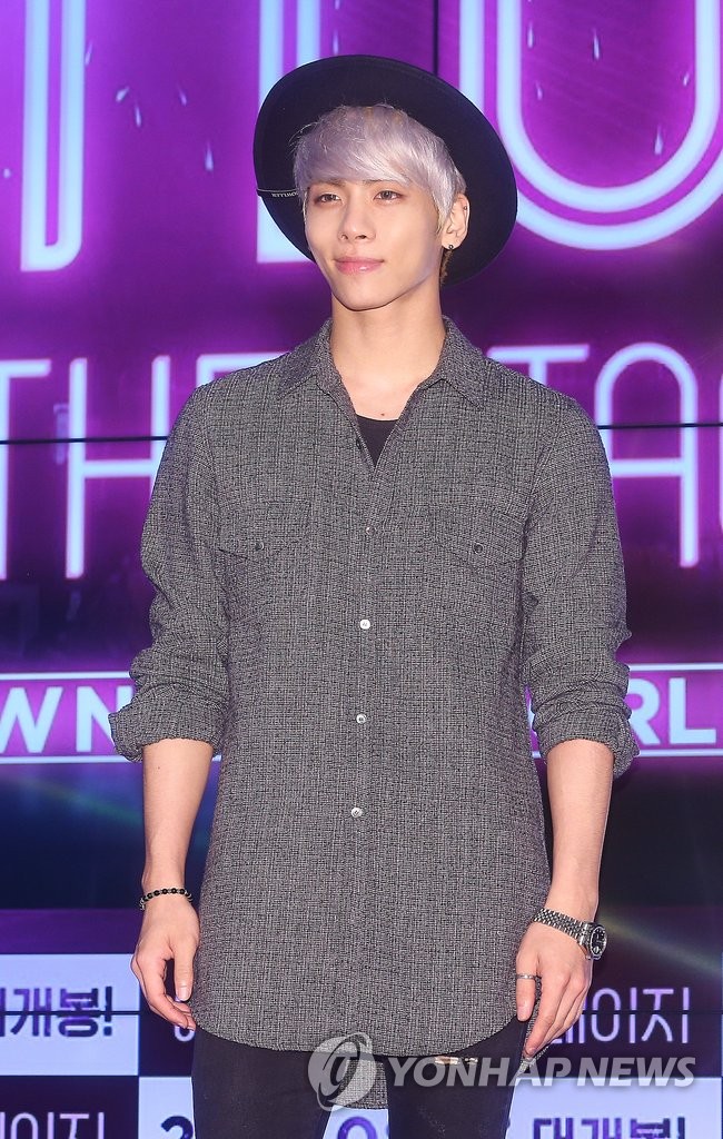 SHINee�������b