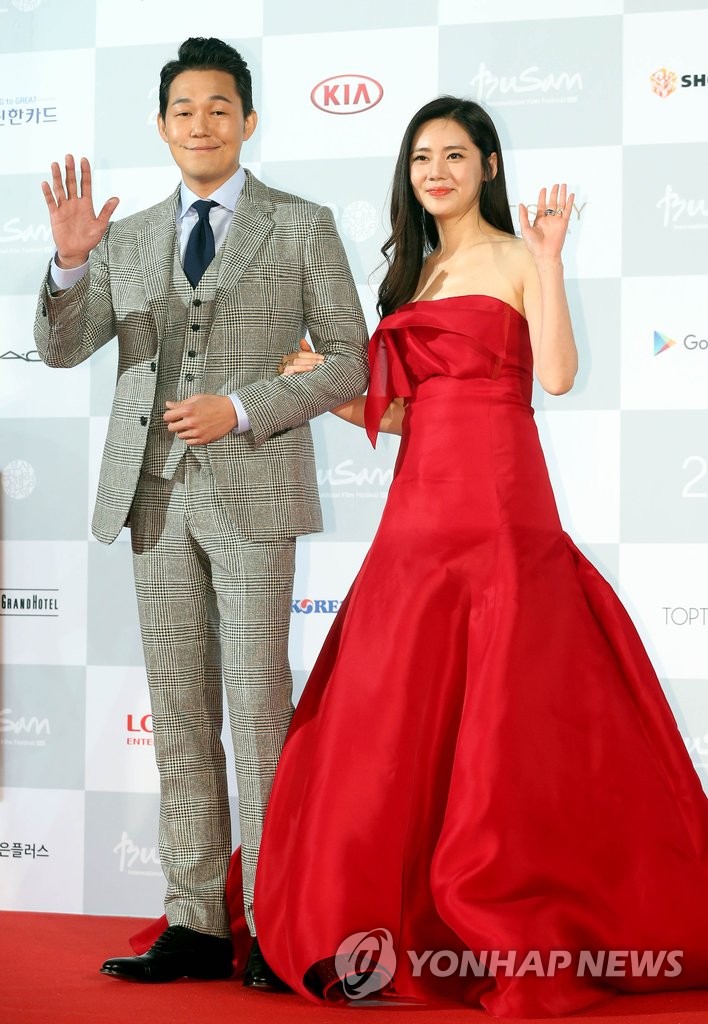 ����M��P��