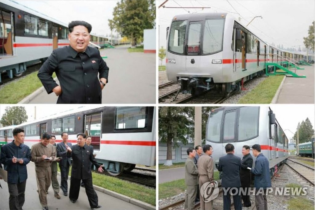 金正恩視察地下電車建設工廠