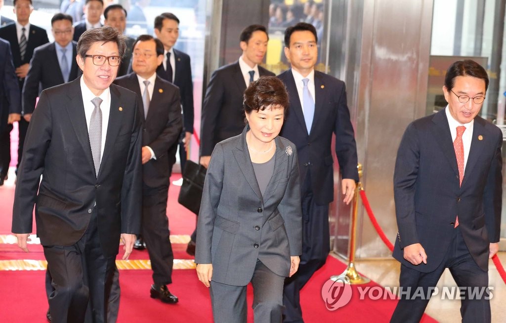 ���Ӵf��F��|