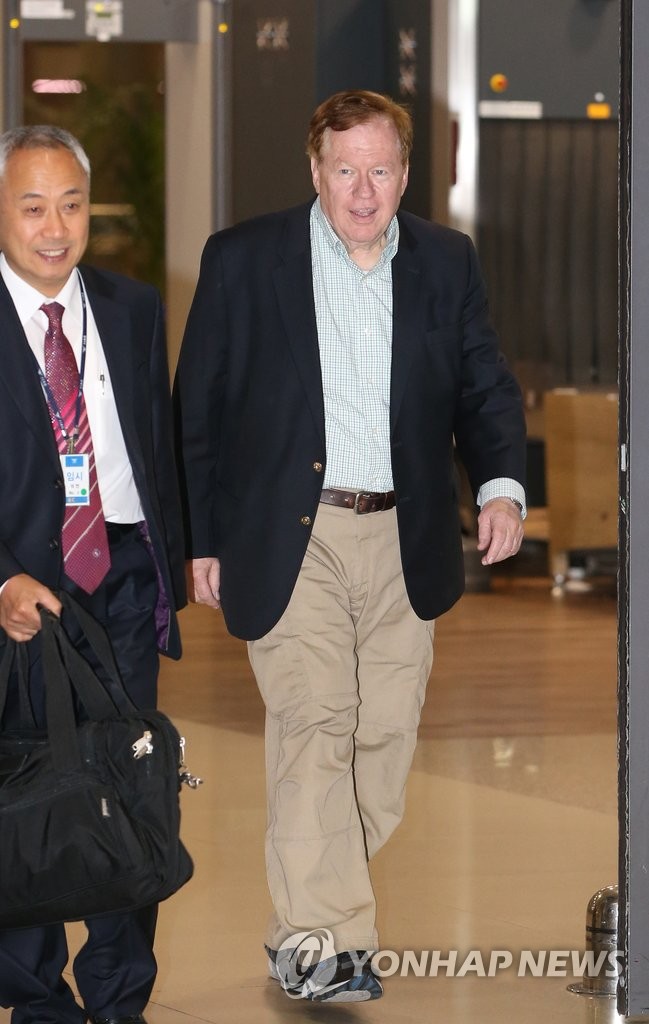 �����A�H�v�S�ϳX��