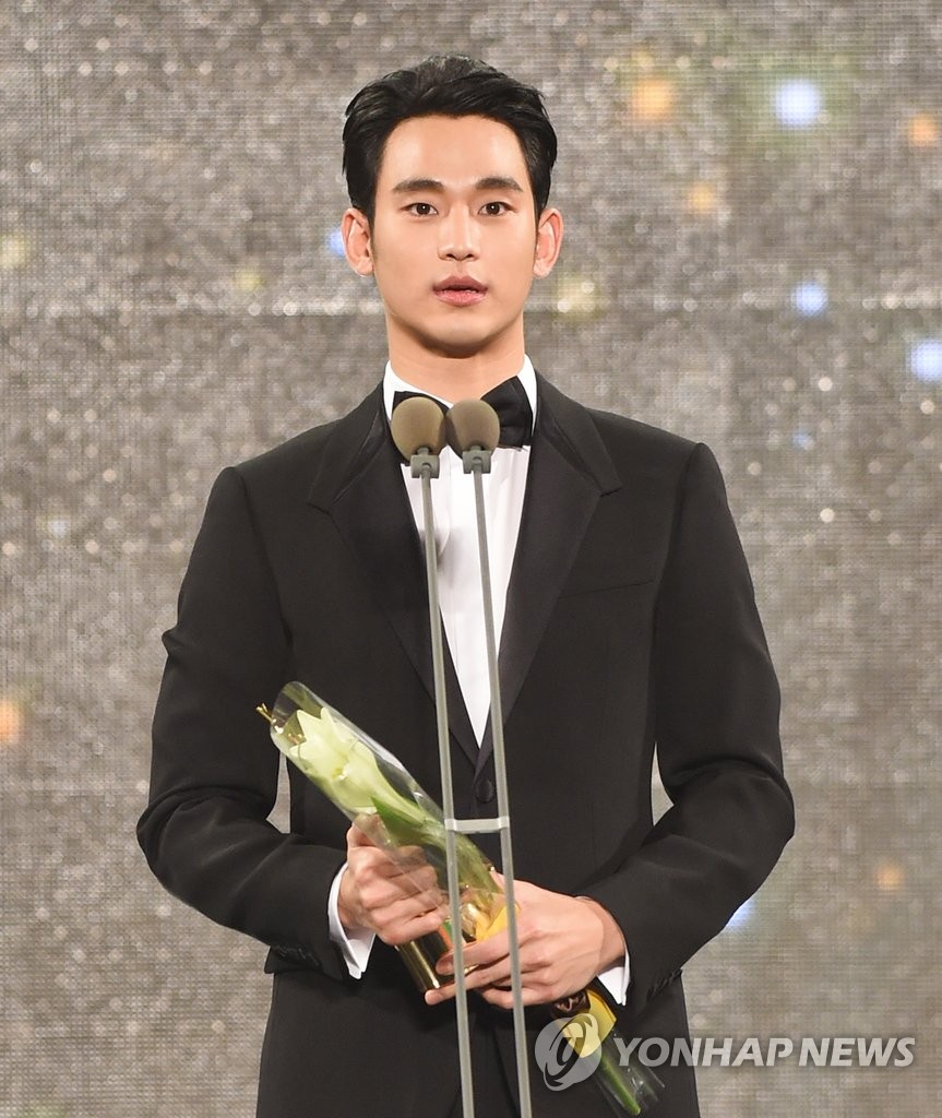 ���q�����2015�~APAN STAR AWARDS���j��