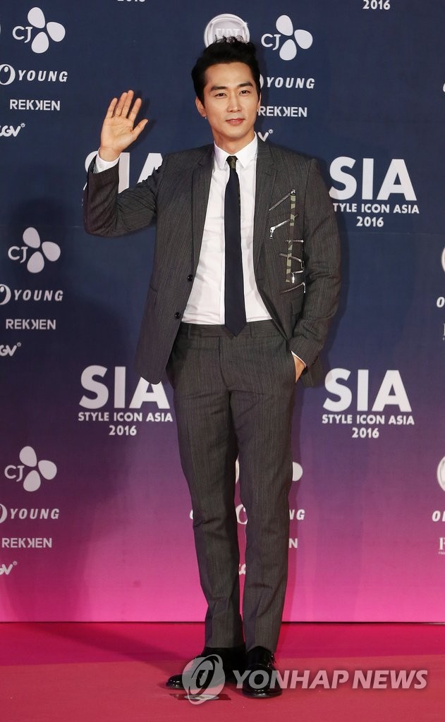 �t�����Ӿ�