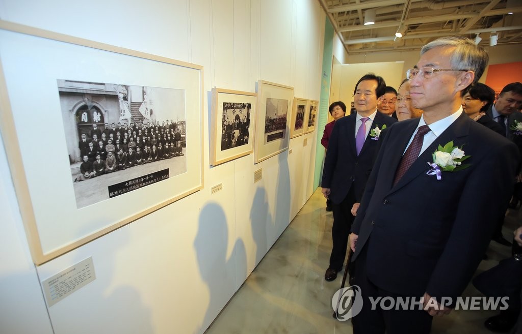 ����n���j�ϥX�u���{�ɬF�����߬�����v�i