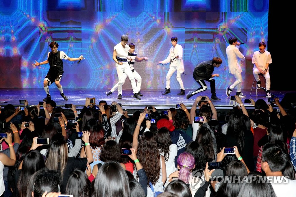 INFINITE�{�������