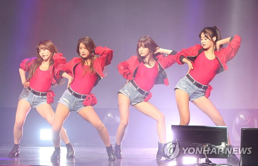 AOA�ƨ����W�ϧU����