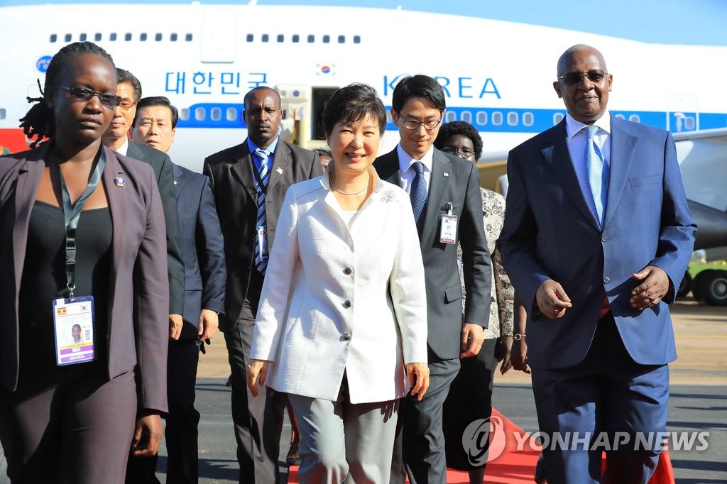 ���Ӵf��F�Q�z�F