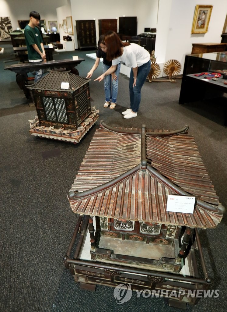 �������i�|