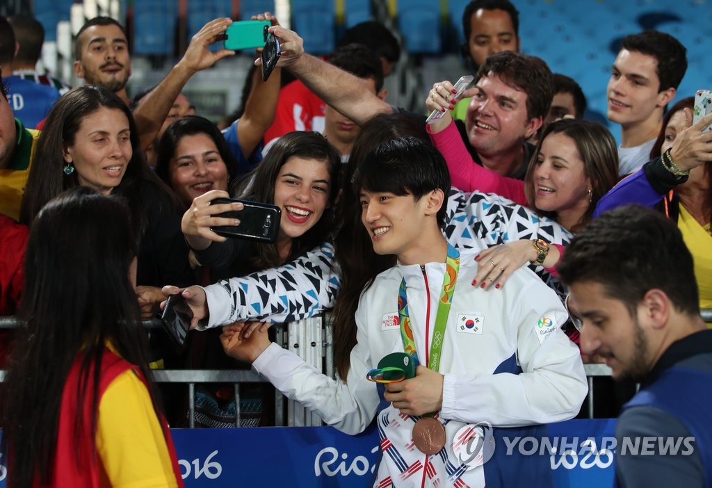 ���`���D��ˬ��k���j��