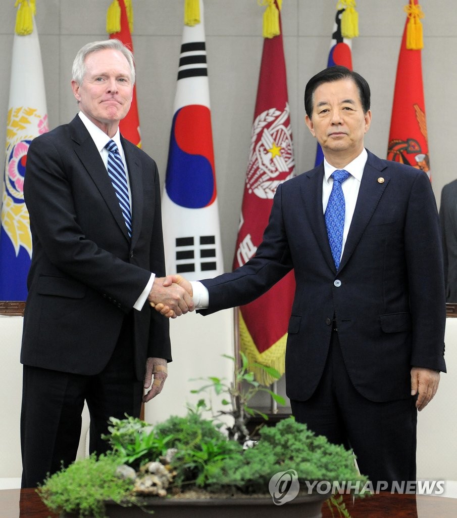 �������P�����x�����|��