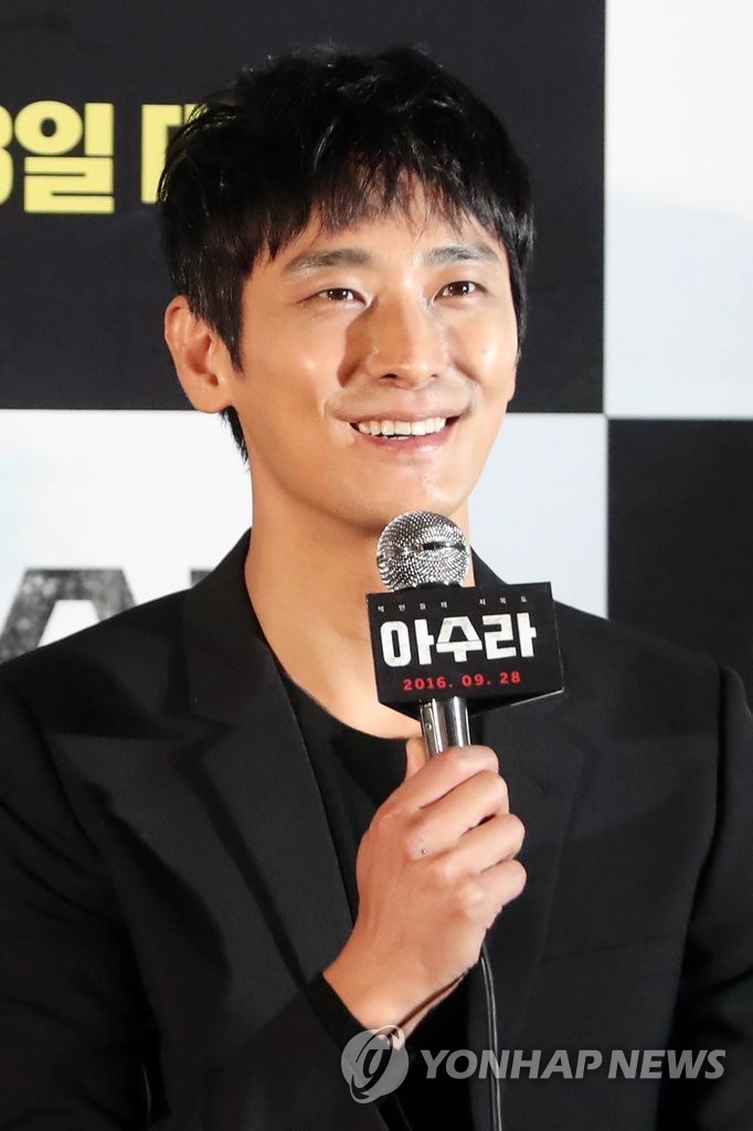 �t��������