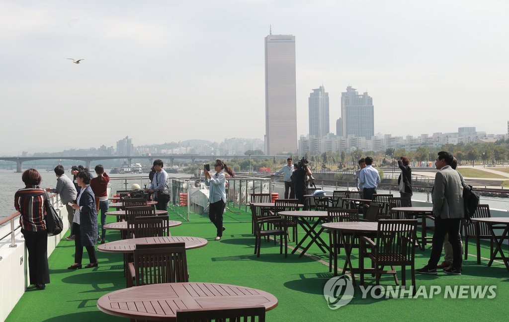 乘遊輪賞首爾美景