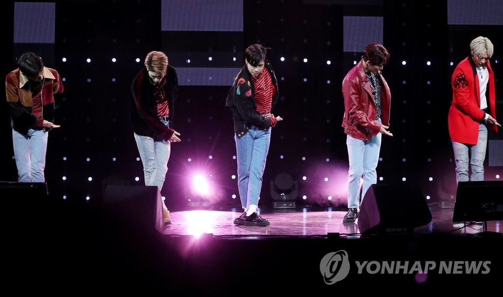 SHINee����o�G�|