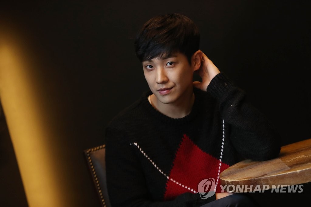 �t������