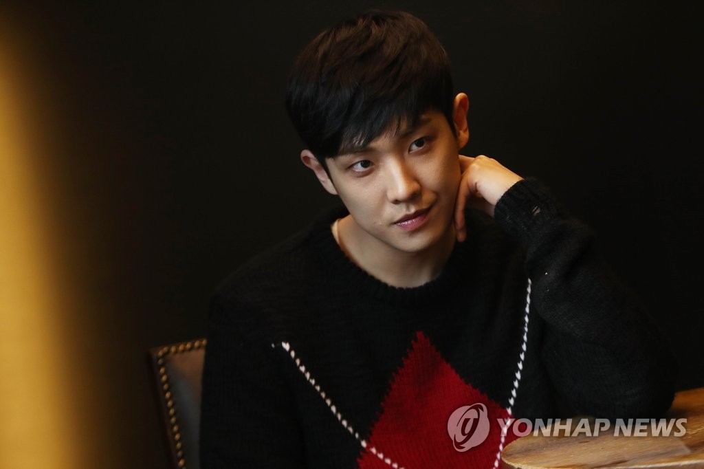 �t������