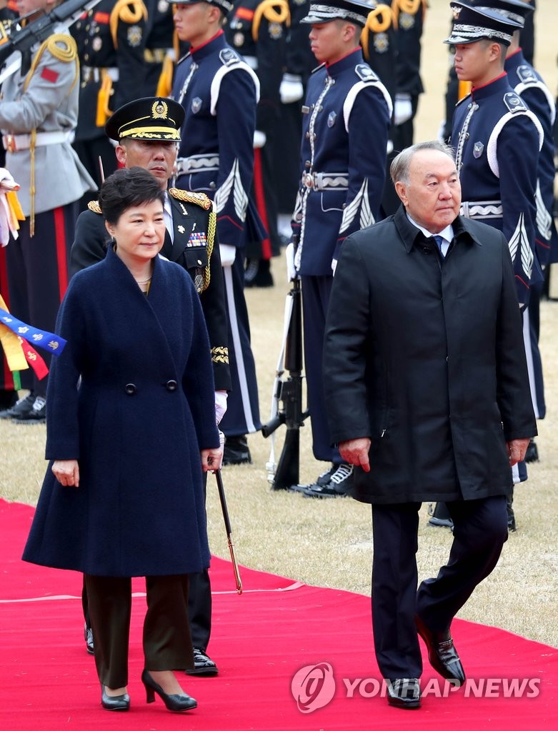 ���������˾\���M��