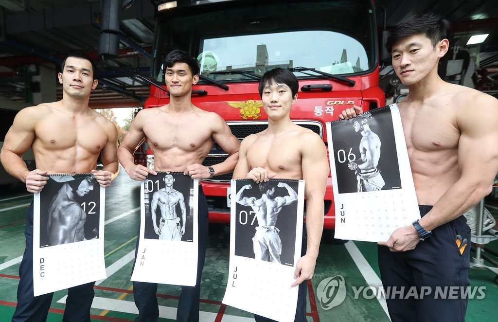 ����������O�����j�q���Ӧ٦�