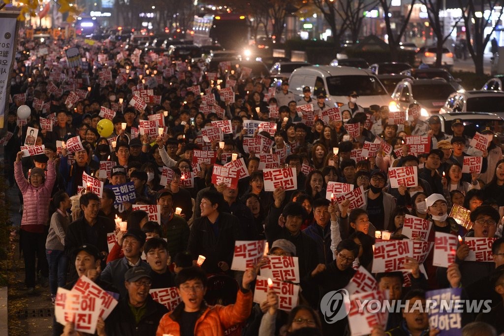 �j�������C�洰�P�`�ΤU�O