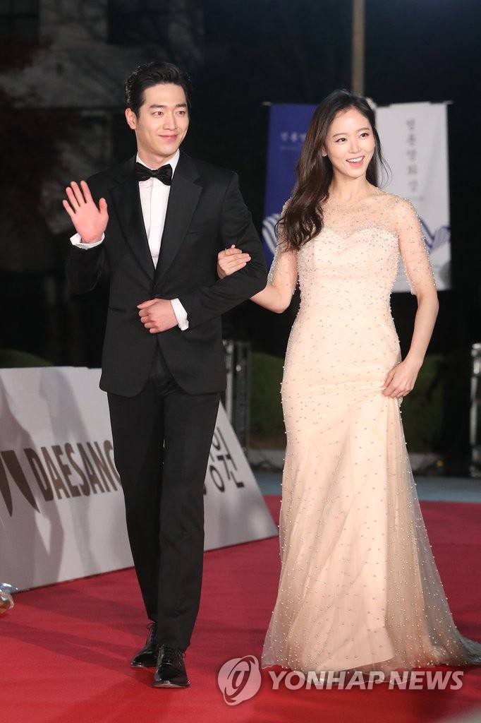 �}�d�T�M���~�R