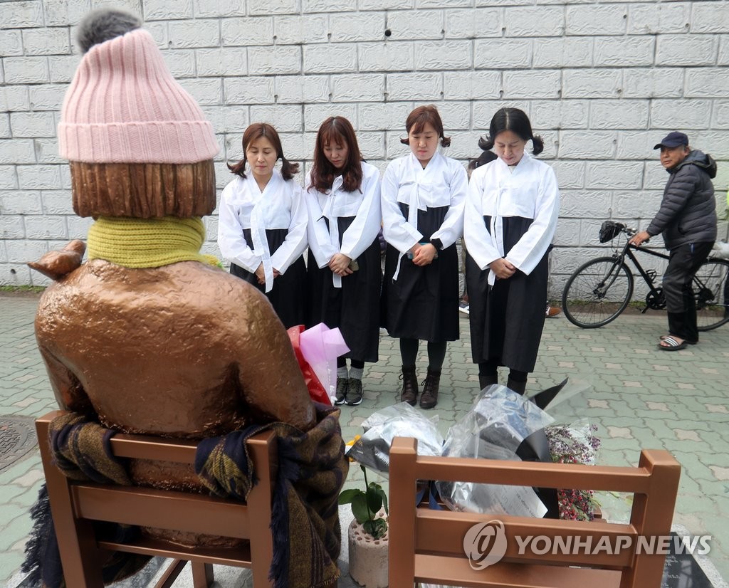 �֤k���e�q�s�l��