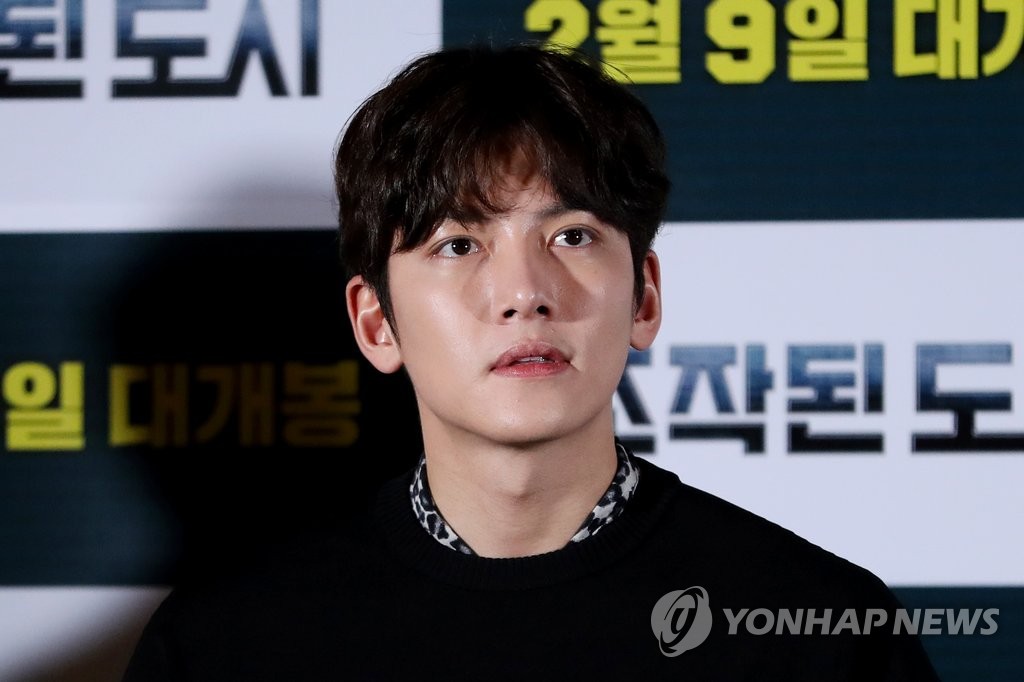 �t��������