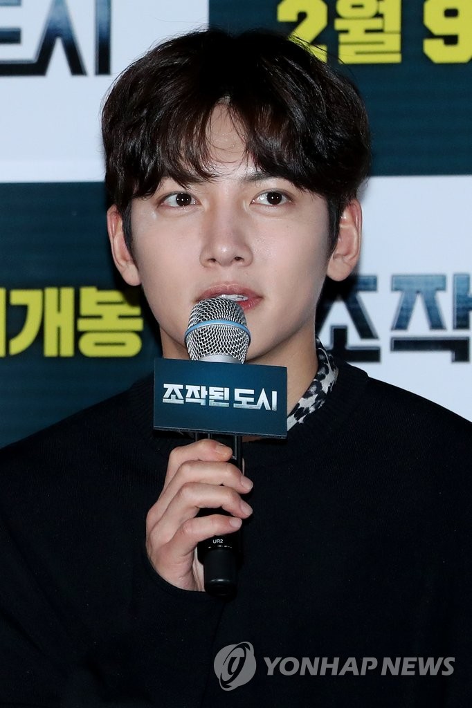 �t��������