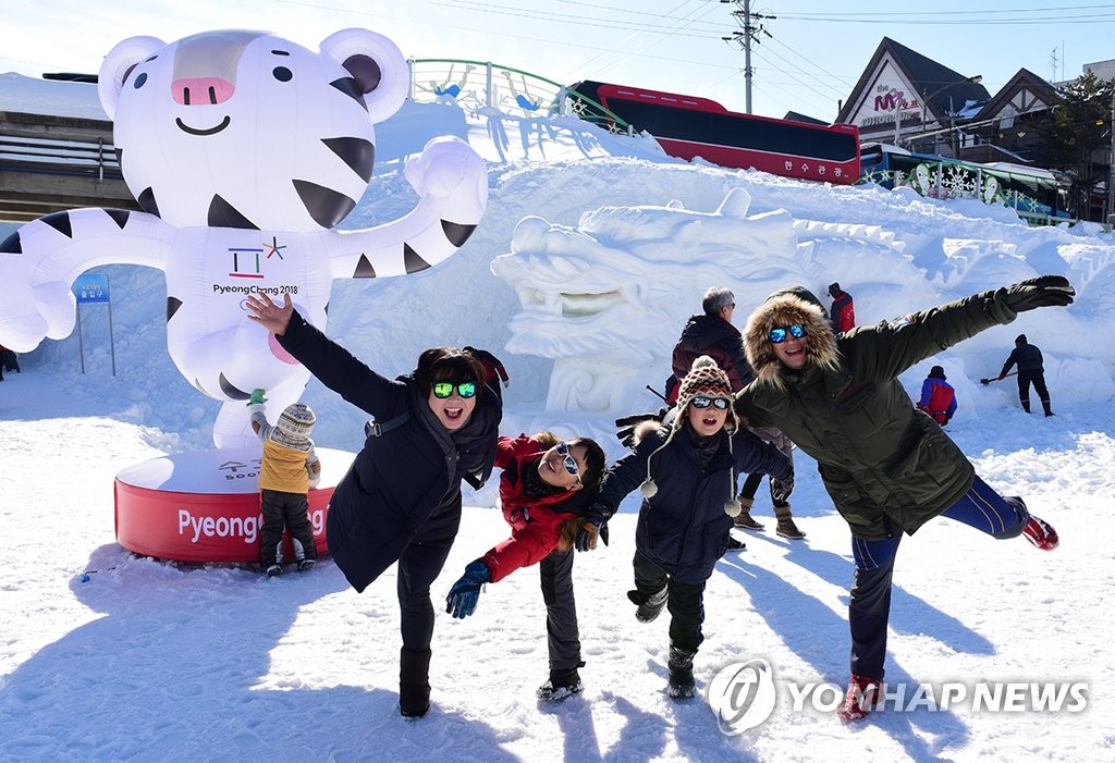 �j��������`