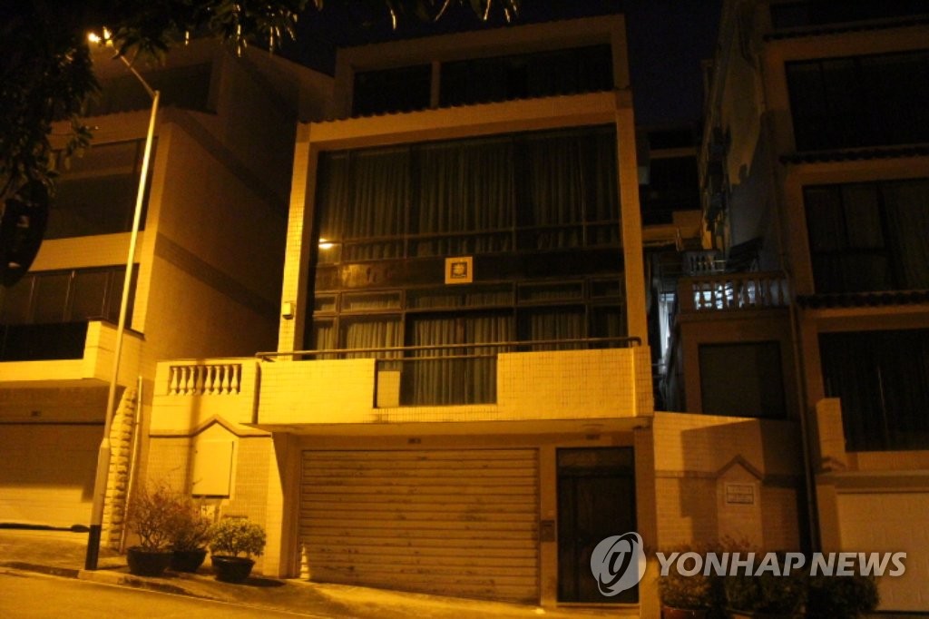 �����k�b�D�������B