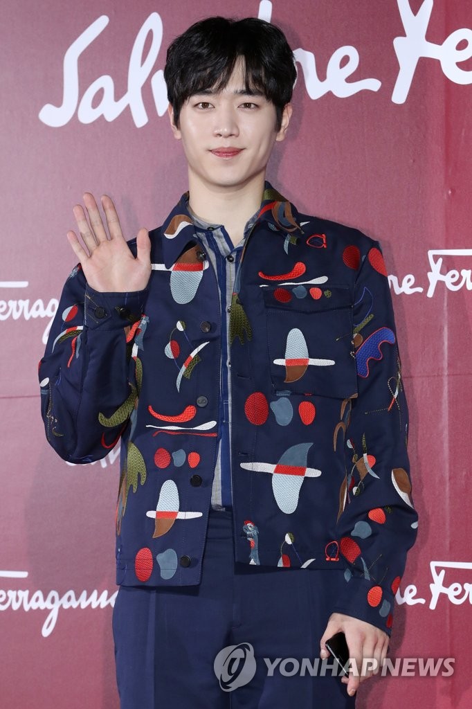 �t���}�d�T