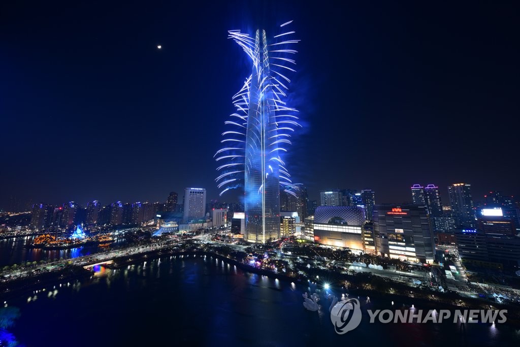 �֤ѥ@�ɤj�H��Ϫ��}�~