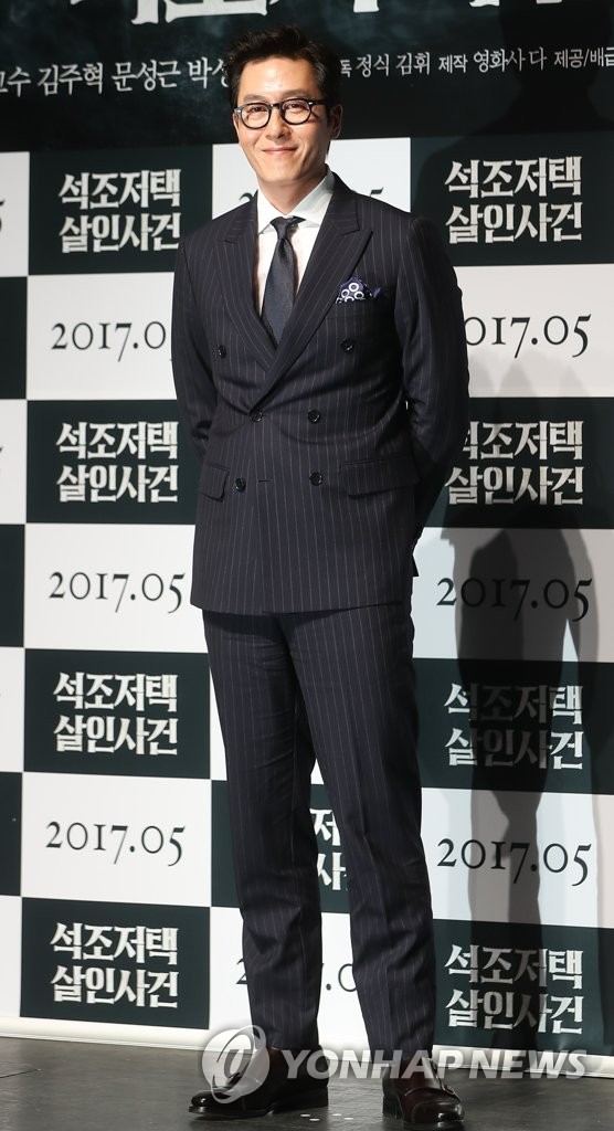 ���P���W��