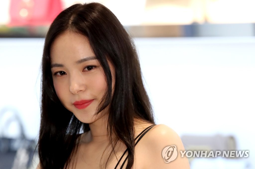 �{���Y�X�u�N���~�P�ŶǬ���