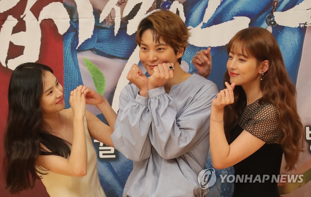 �P���P���k����