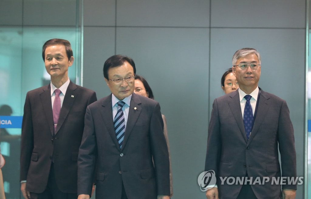 韓總統特使抵京