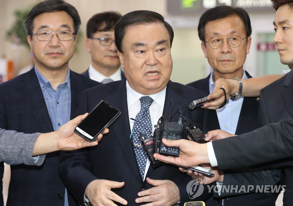 5��20��A�b���������A���`�ίS�Ϥ�߬ۡ]���^���O�̰ݡC�]���p���^