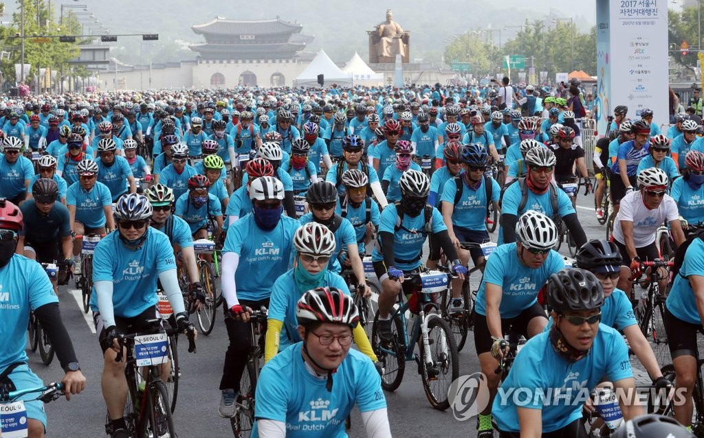 �j�孺�������M��C��