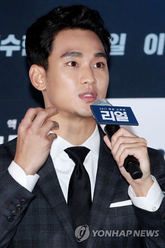 ��ƹϤ��G6��26��U�ȡA�b����CGV�P�E�׼v�����Q�����A���q��b�q�v�mREAL�n�C��լM�|�W�^���O�̴��ݡC�]���p���^