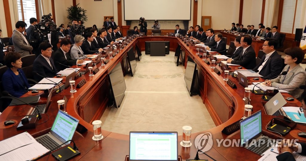 6��27��A�b�n���`�Ω��C�˻O�A��b�G�D���l�}��ȷ|ĳ�C�]���p���^