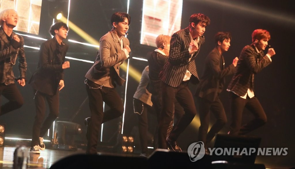 �k��PENTAGON�s��mť�|