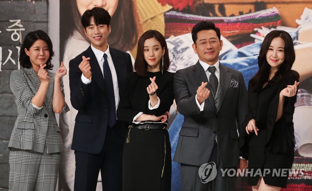 �m�]�k���k�x�n�D�t�}�e