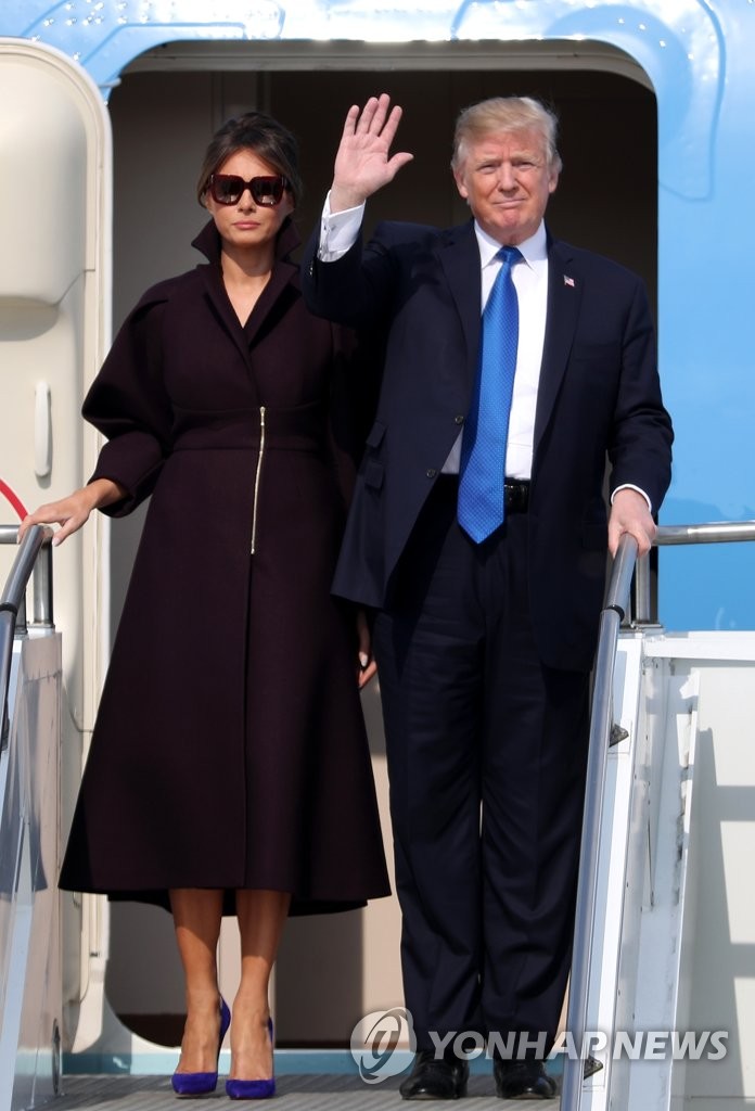 特朗普抵達南韓