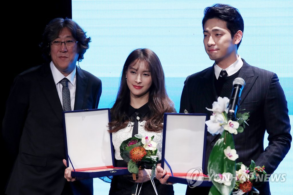 ��c�Q���ե������N�q�v�`�ŶǤj��