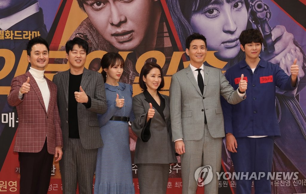 �m�ðݪ��@�ӡn�D�t�}�e