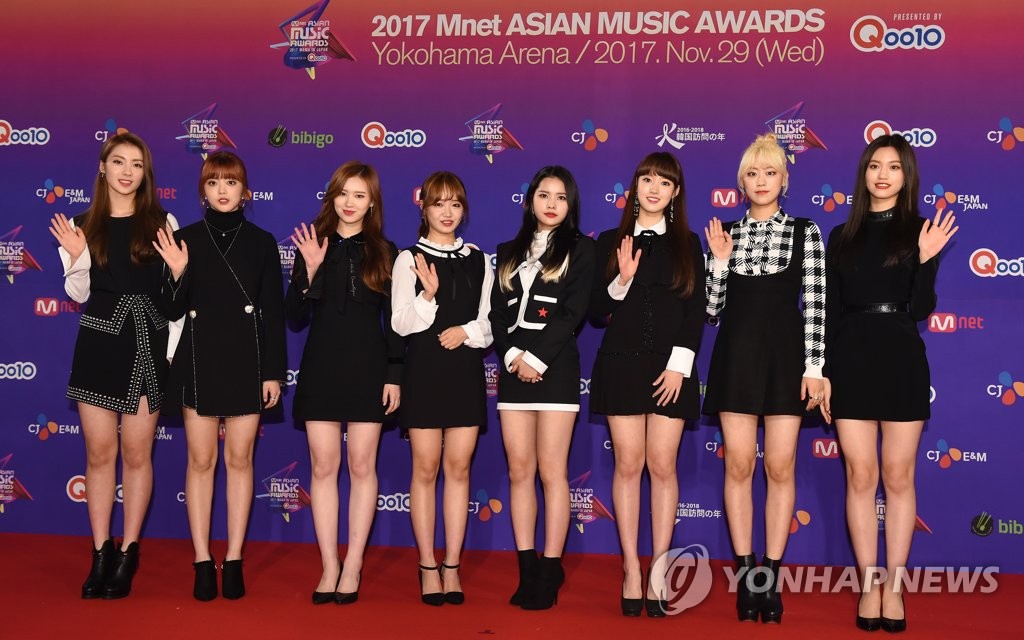 Weki Meki�X�uMAMA�{��§