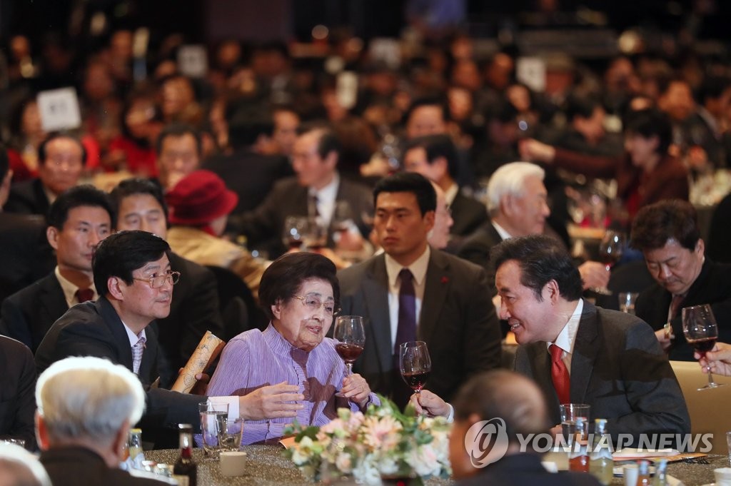 ���j����ը����M����17�g�~��������