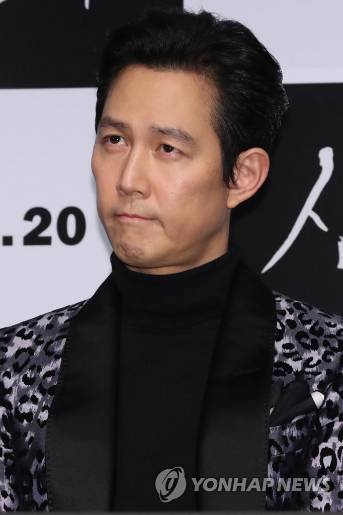 ���F�_�{�G��˫Ӯ�Q��