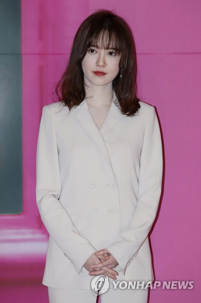 �t����f��