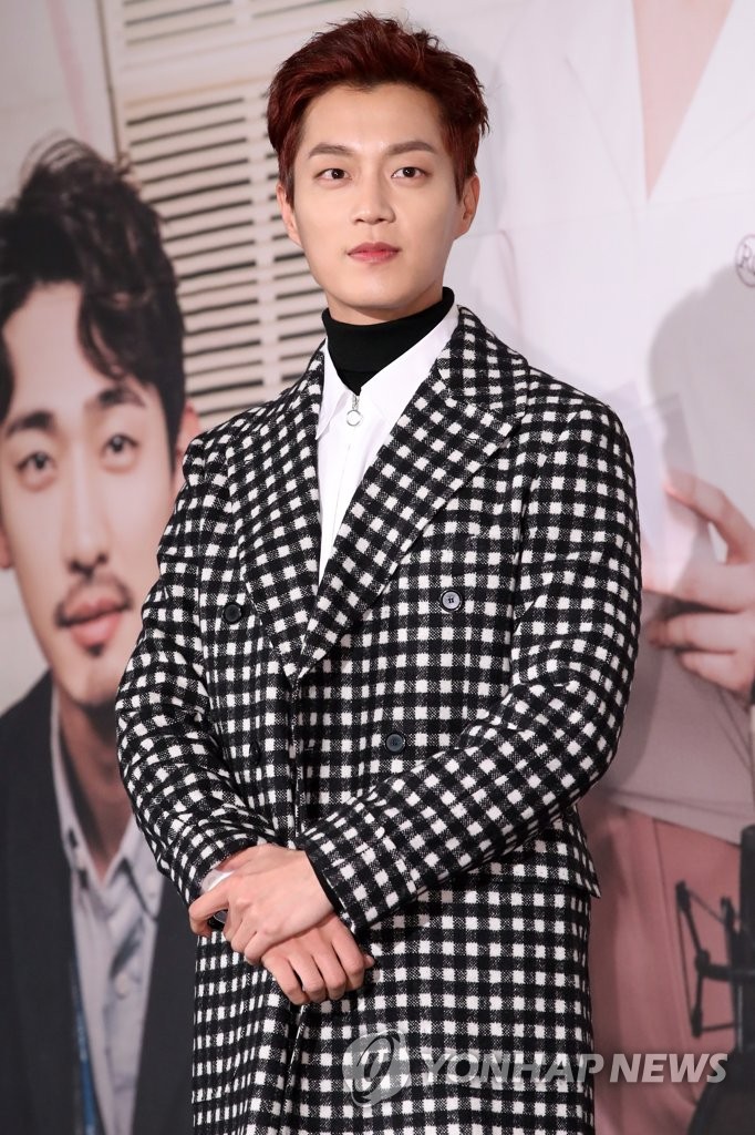 ���k�����T