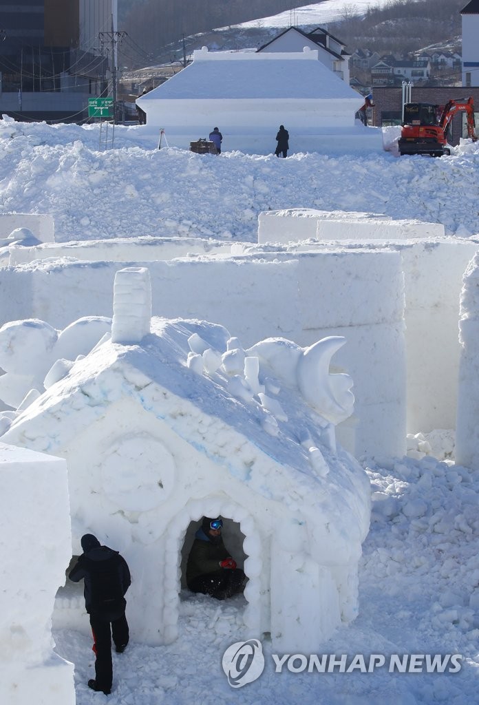 �j��������y��}���b�Y